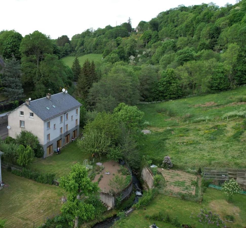 Apartment Tulipe, 5 Personnes, Entre Sancy Et Volcans D'auvergne Orcival